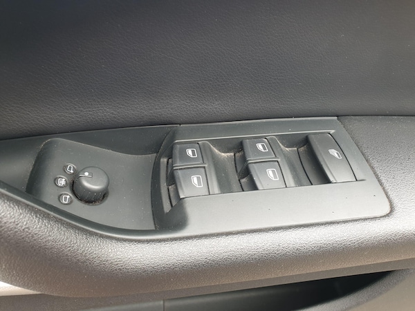 Used Audi A3 Cabriolet 2009 for sale - 76189896: Photo 30