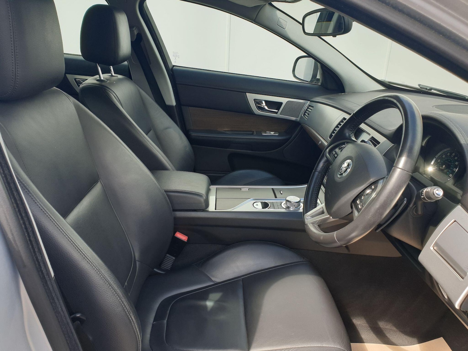 Used Jaguar XF 2012 for sale - 76485754: Photo 11