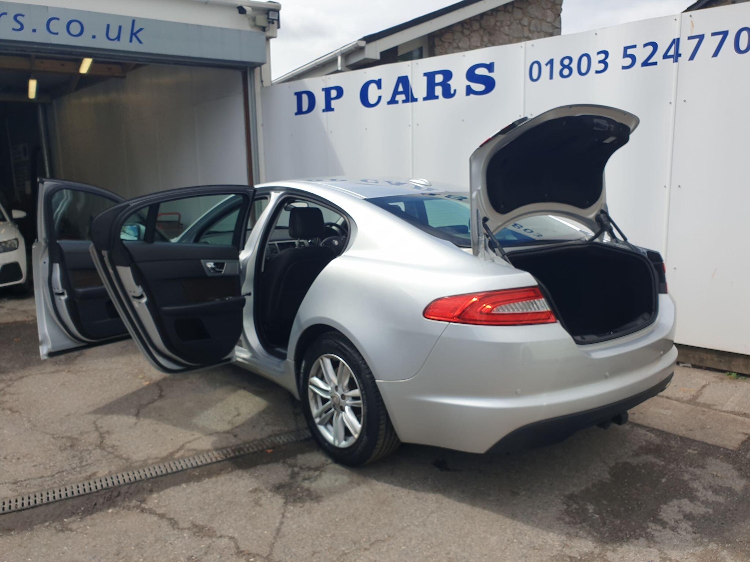 Used Jaguar XF 2012 for sale - 76485754: Photo 40