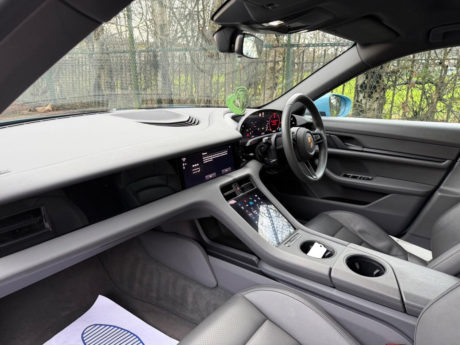 Used Porsche Taycan 2022 for sale - 77347038: Photo 18