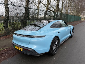 Used Porsche Taycan 2022 for sale - 77347038: Photo