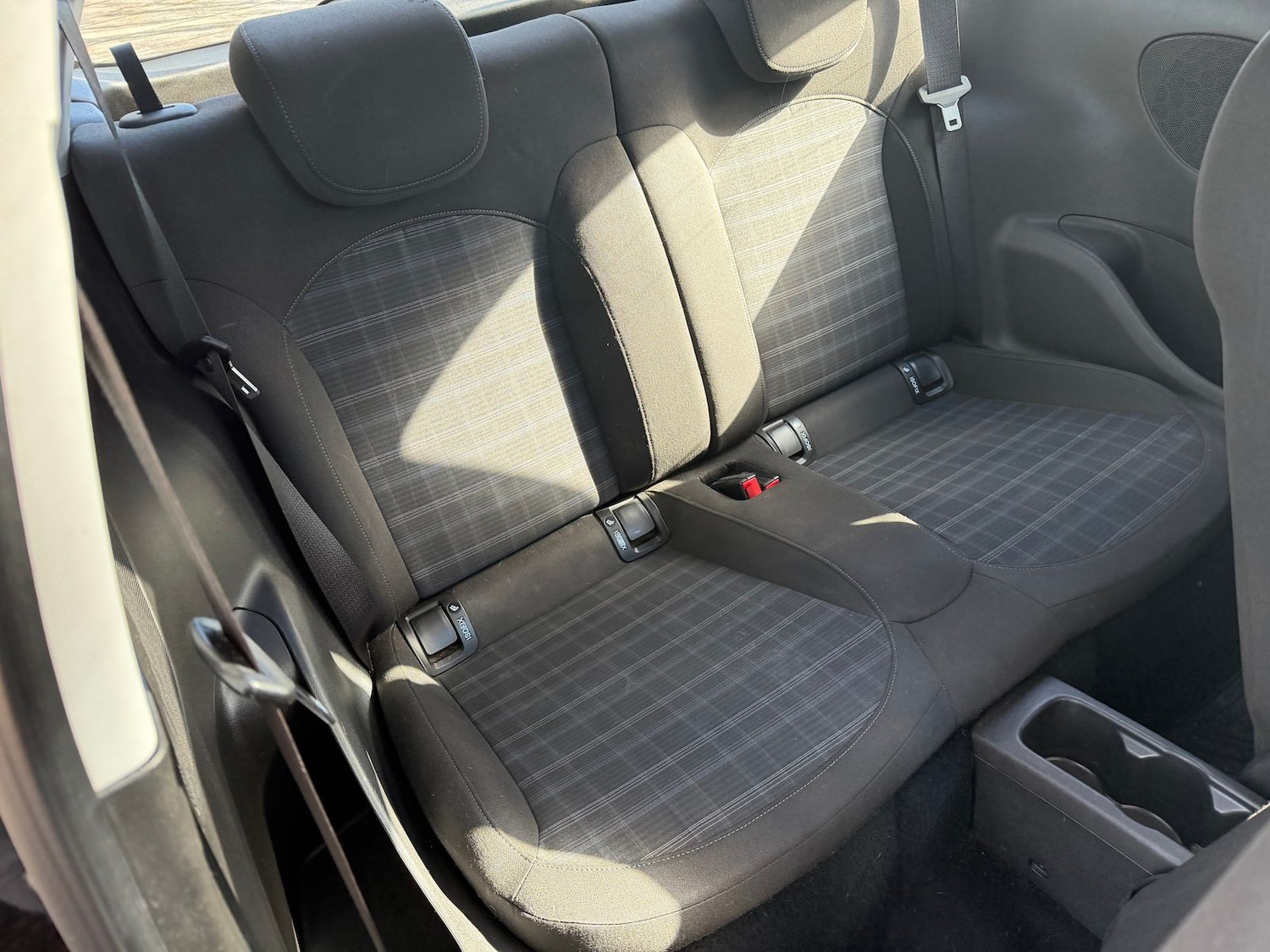 Used Vauxhall ADAM 2015 for sale - 78149988: Photo 15