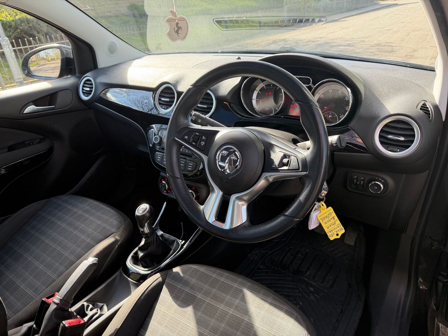 Used Vauxhall ADAM 2015 for sale - 78149988: Photo 17