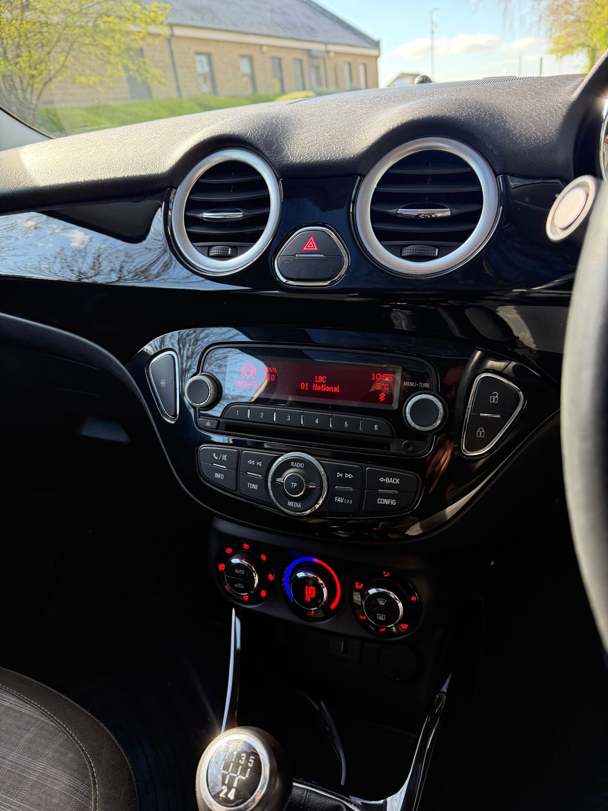 Used Vauxhall ADAM 2015 for sale - 78149988: Photo 19