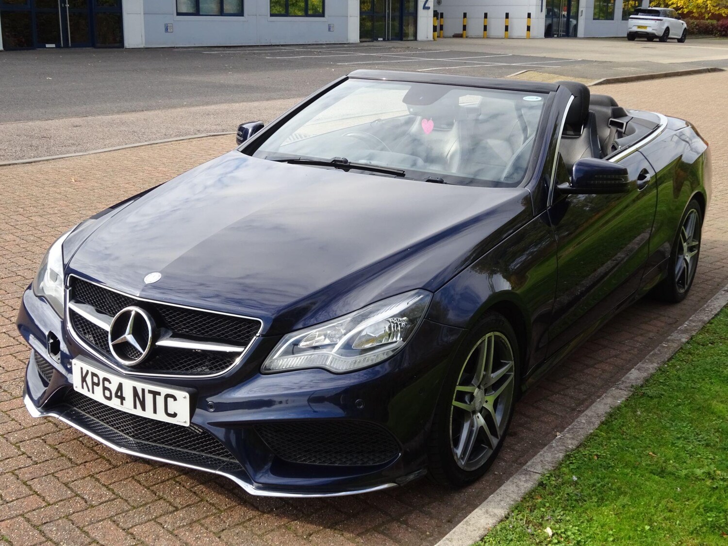 Used Mercedes-Benz E Class for sale - 76239996: Photo 11