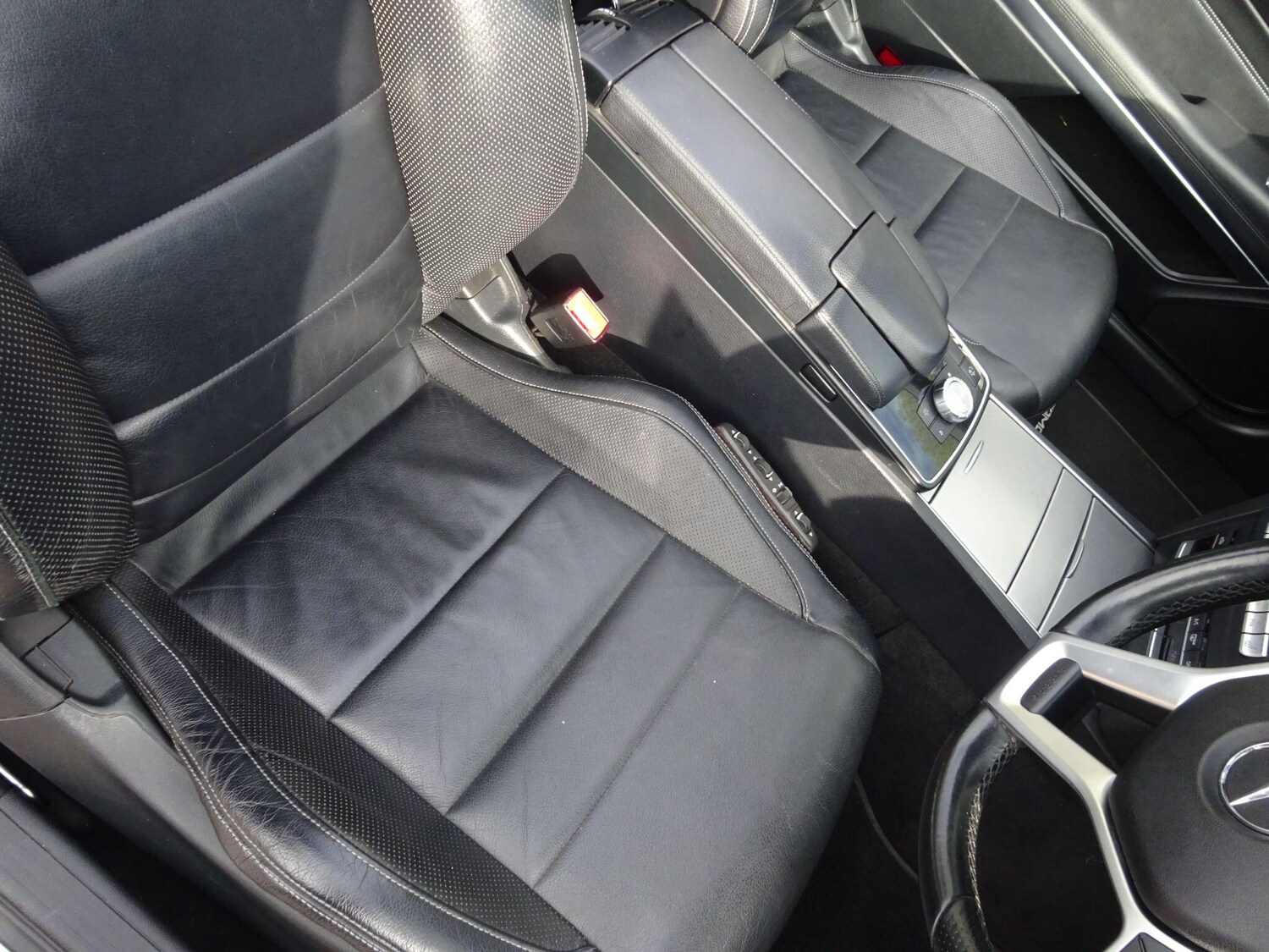 Used Mercedes-Benz E Class for sale - 76239996: Photo 19