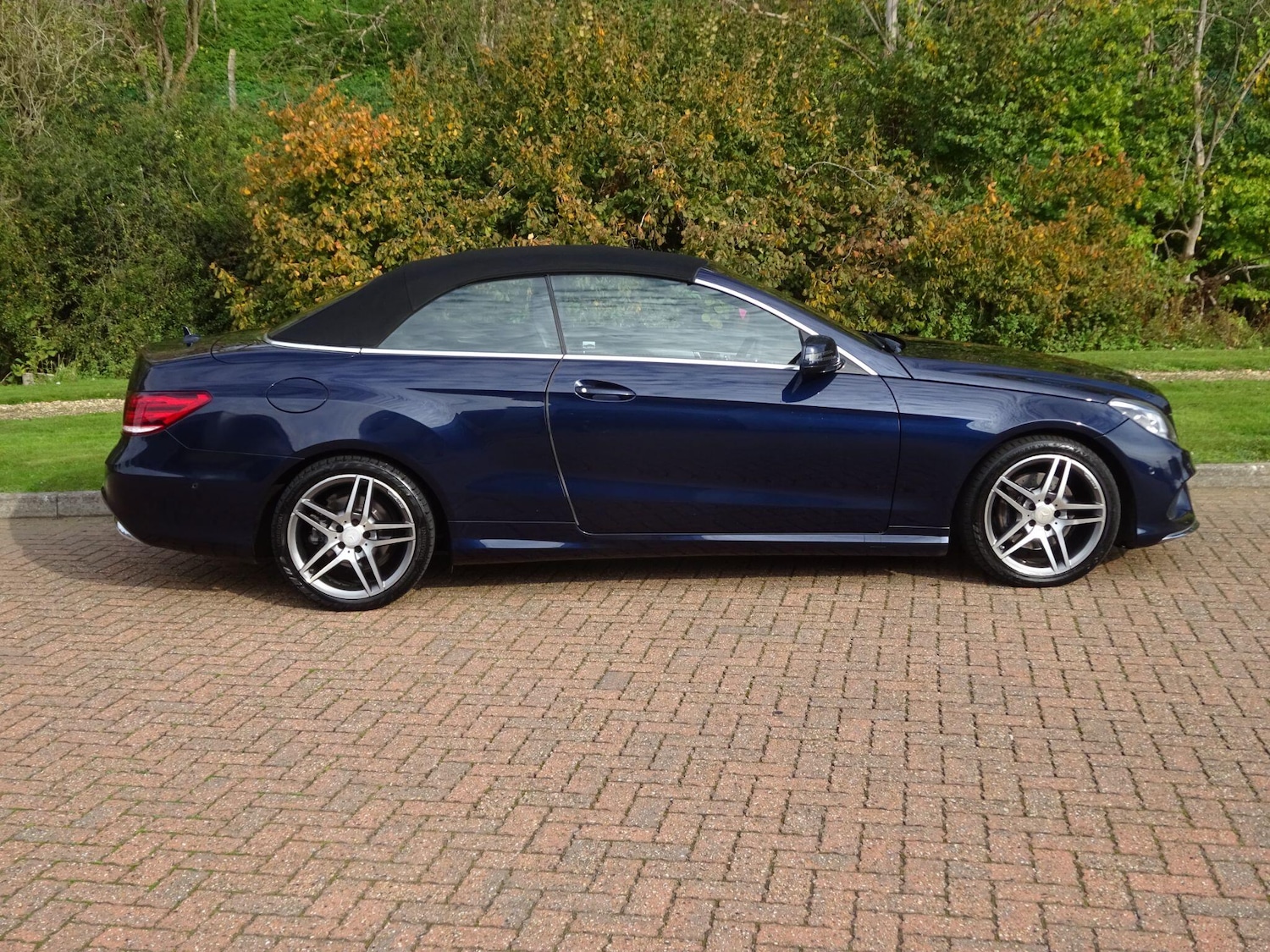 Used Mercedes-Benz E Class for sale - 76239996: Photo 3