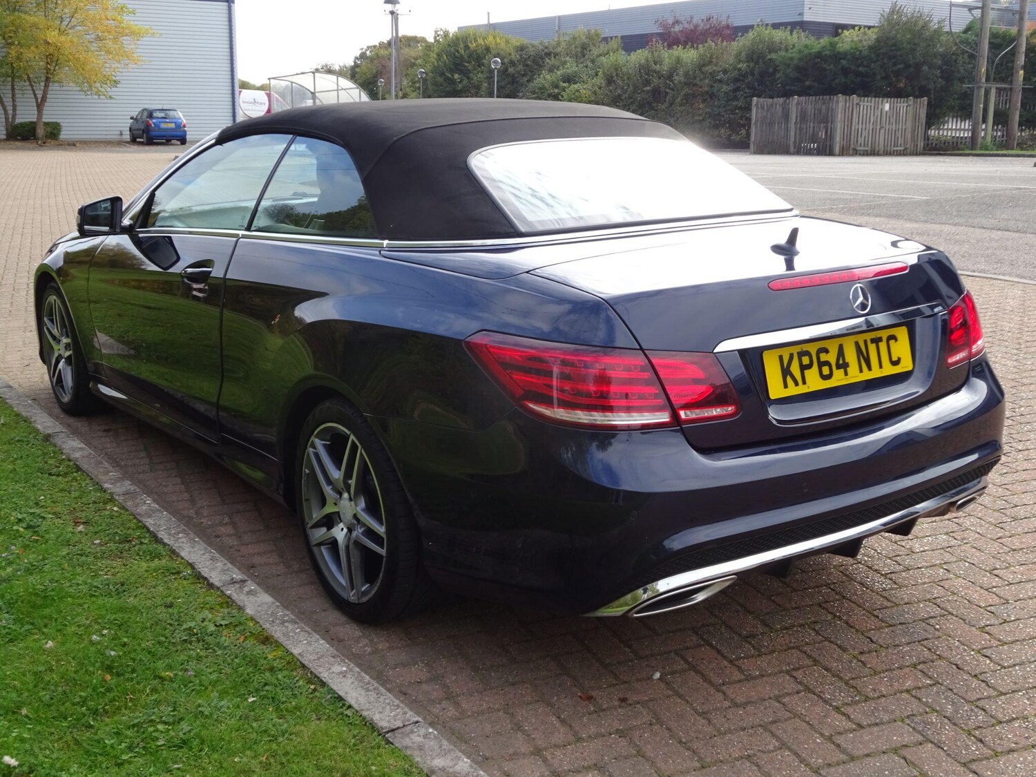 Used Mercedes-Benz E Class for sale - 76239996: Photo 6