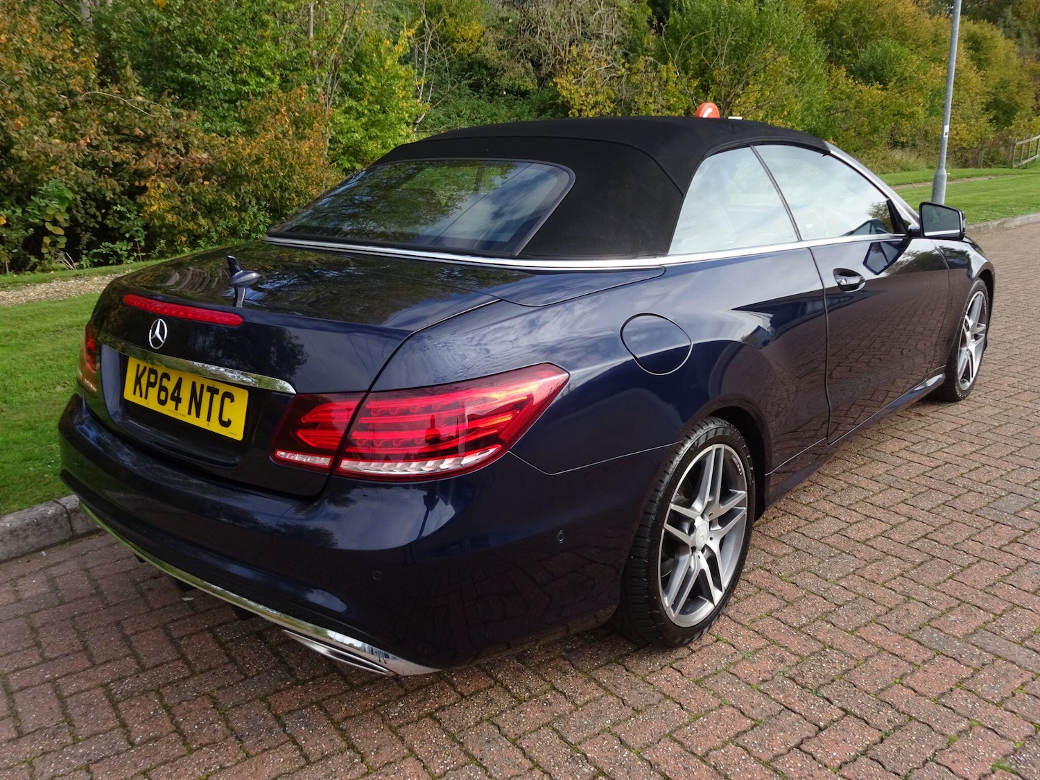 Used Mercedes-Benz E Class for sale - 76239996: Photo 7