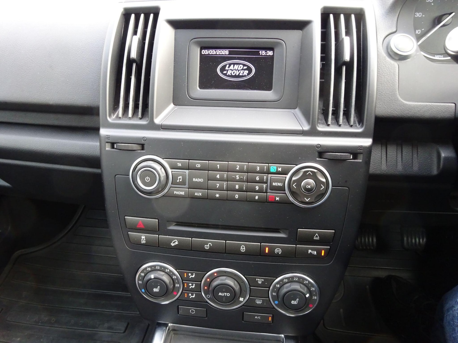 Used Land Rover Freelander 2013 for sale - 77737756: Photo 38