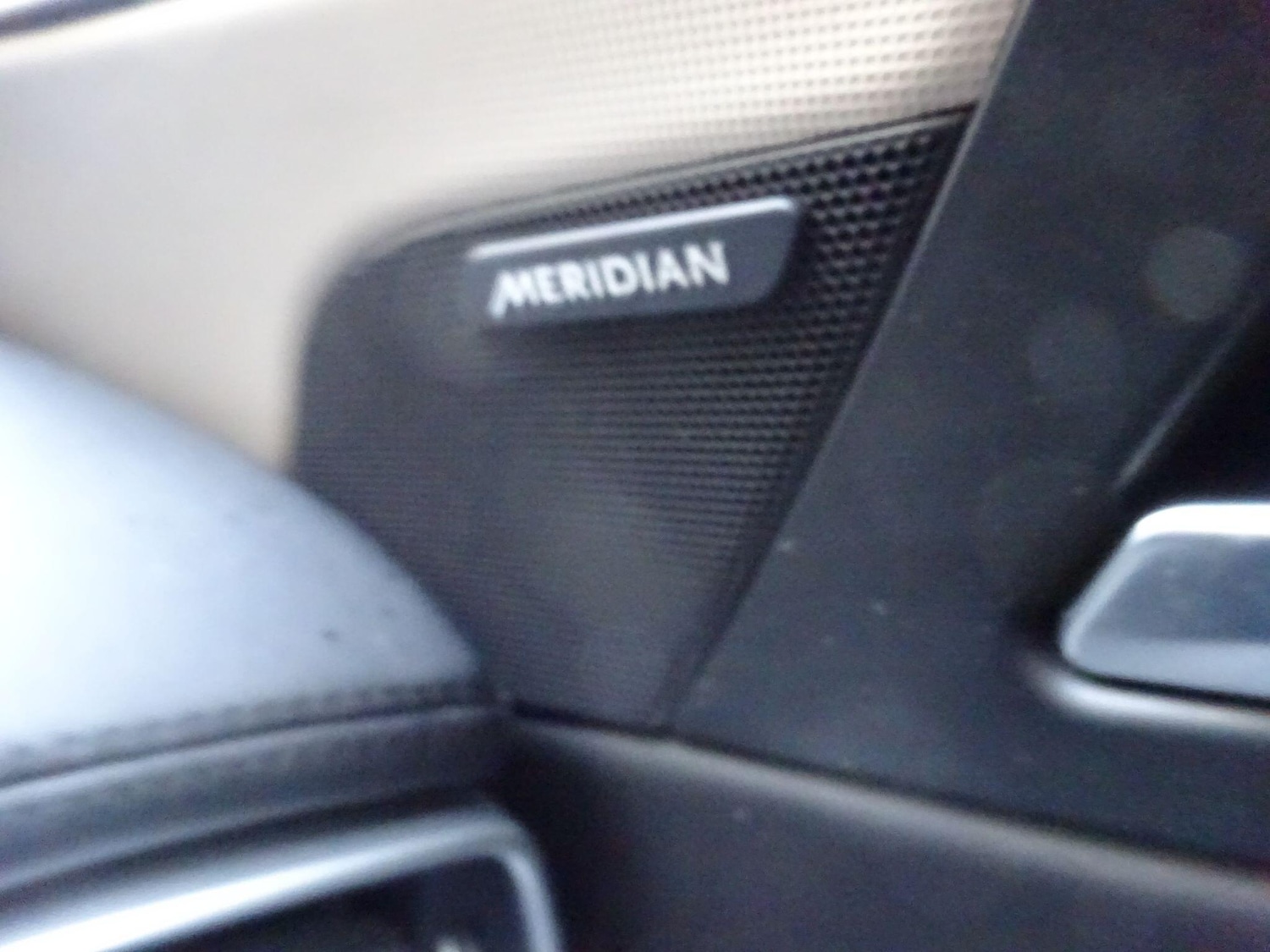 Used Jaguar XE 2016 for sale - 76539090: Photo 27