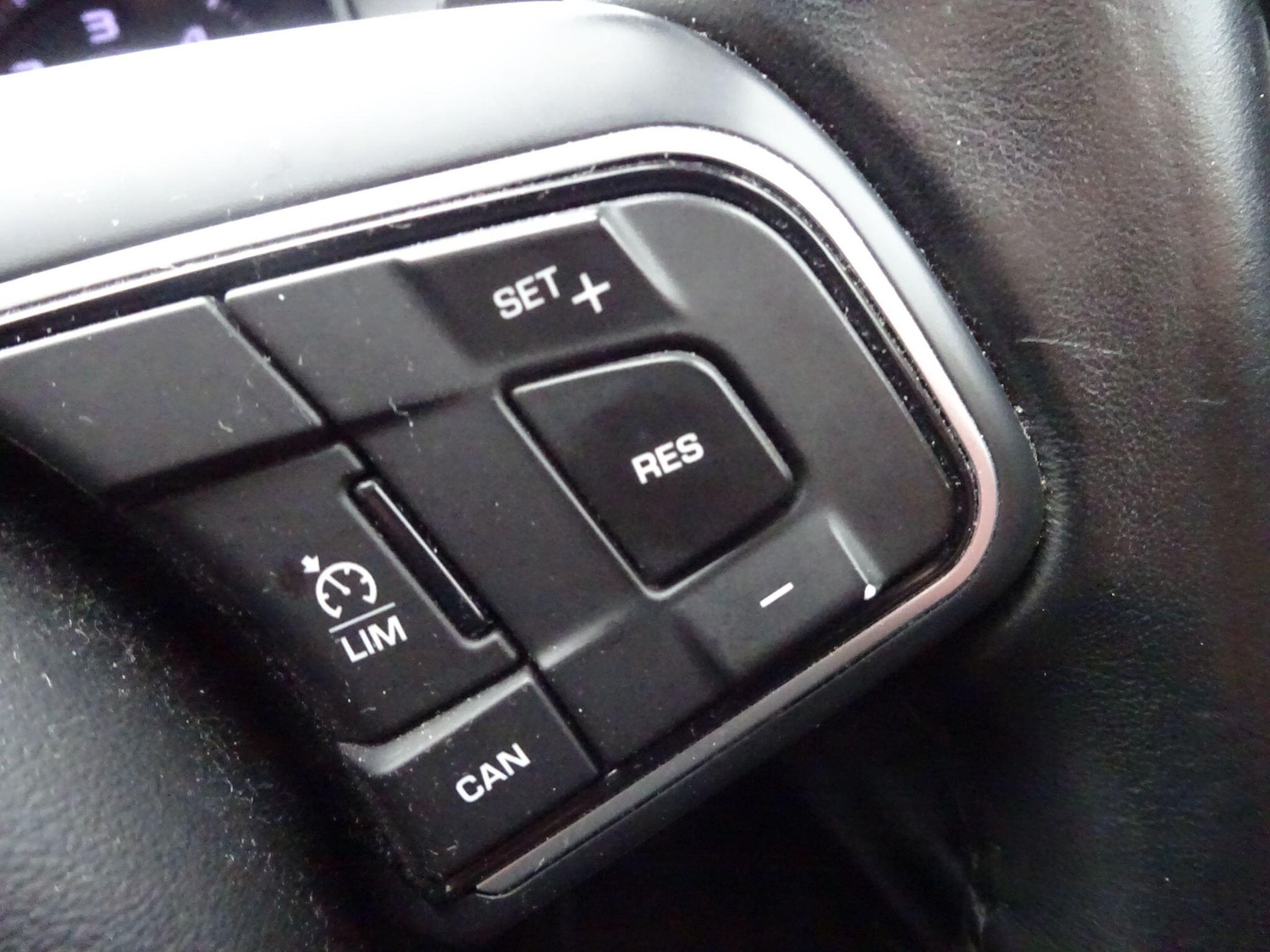 Used Jaguar XE 2016 for sale - 76539090: Photo 63