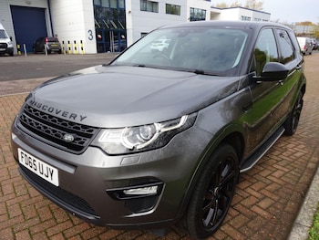 Used Land Rover Discovery Sport 2015 for sale - 76397859: Photo