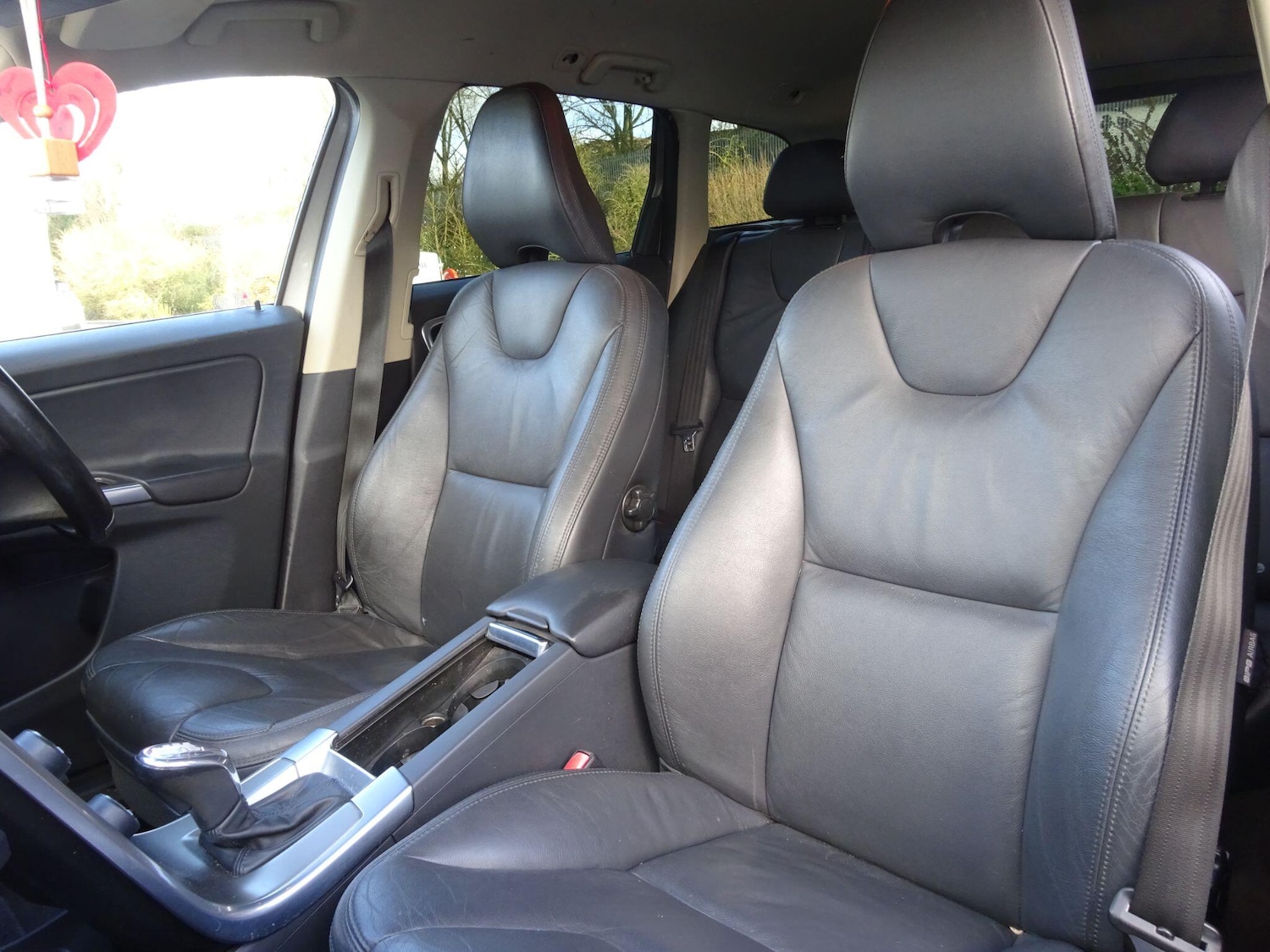 Used Volvo XC60 2012 for sale - 77412355: Photo 19