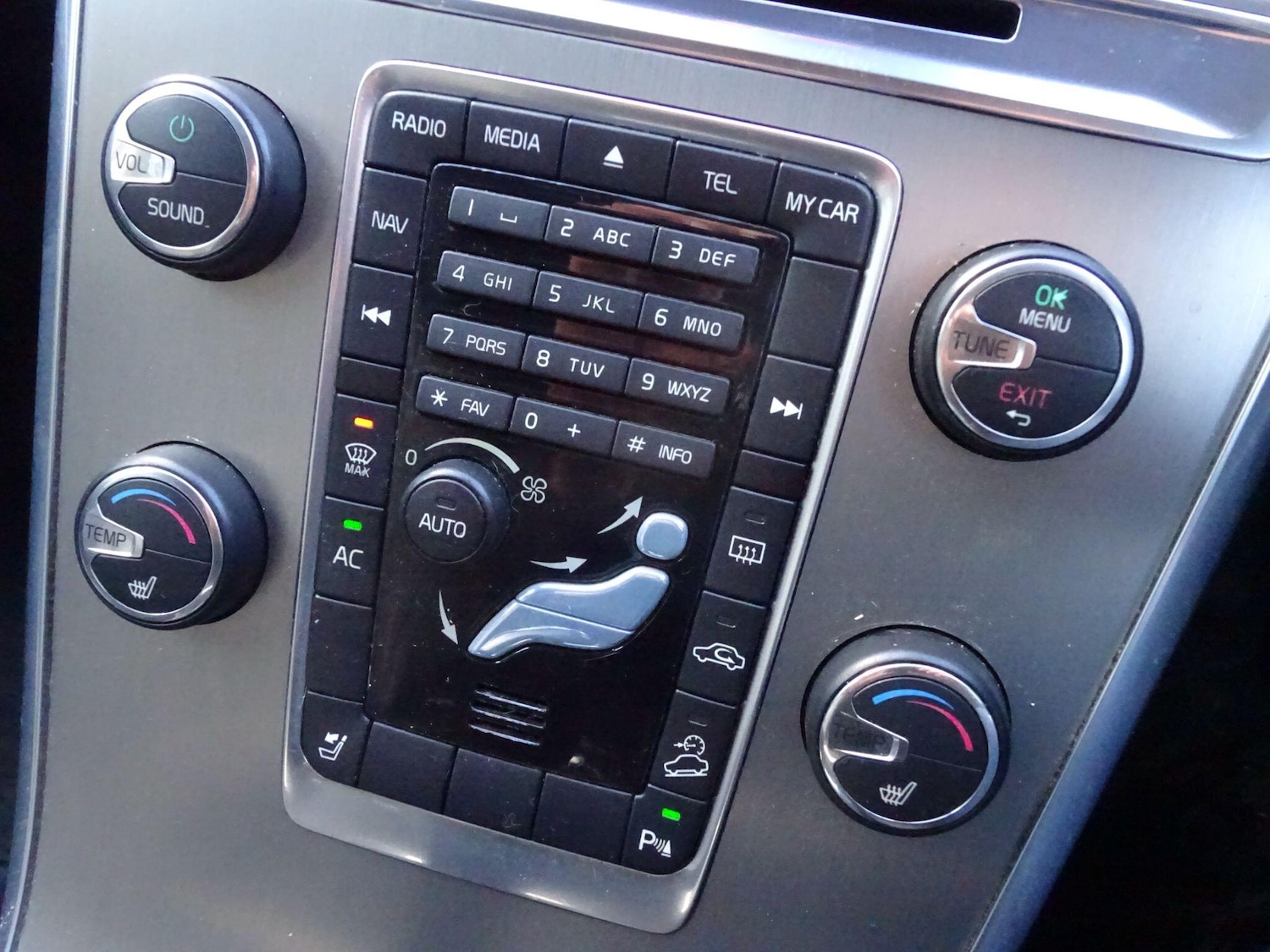 Used Volvo XC60 2012 for sale - 77412355: Photo 30