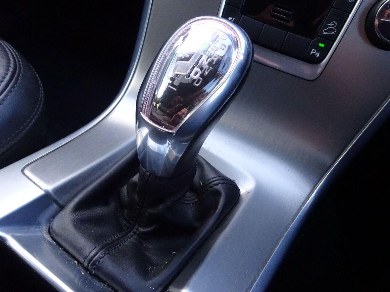 Used Volvo XC60 2012 for sale - 77412355: Photo 34