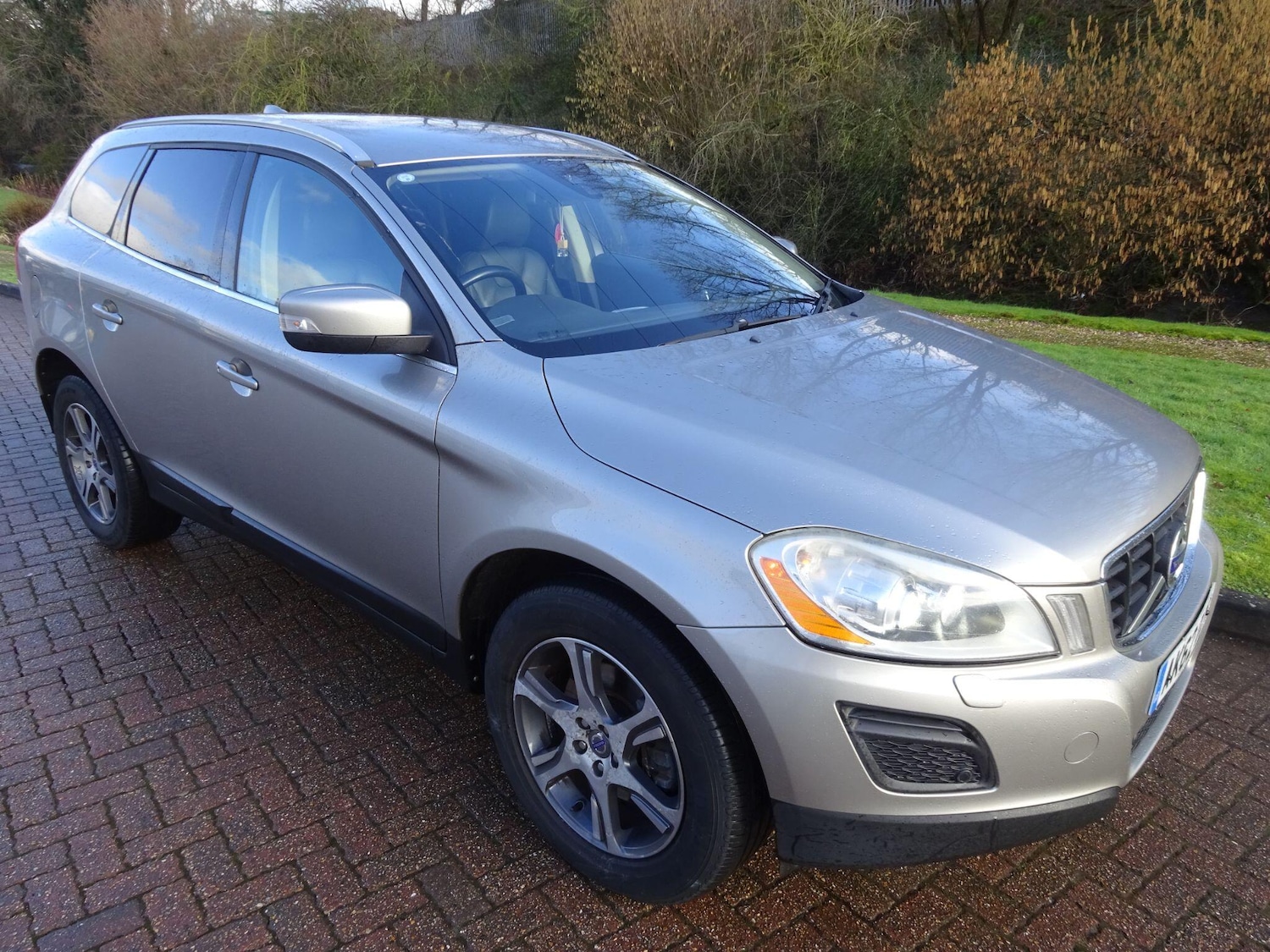 Used Volvo XC60 2012 for sale - 77412355: Photo 4
