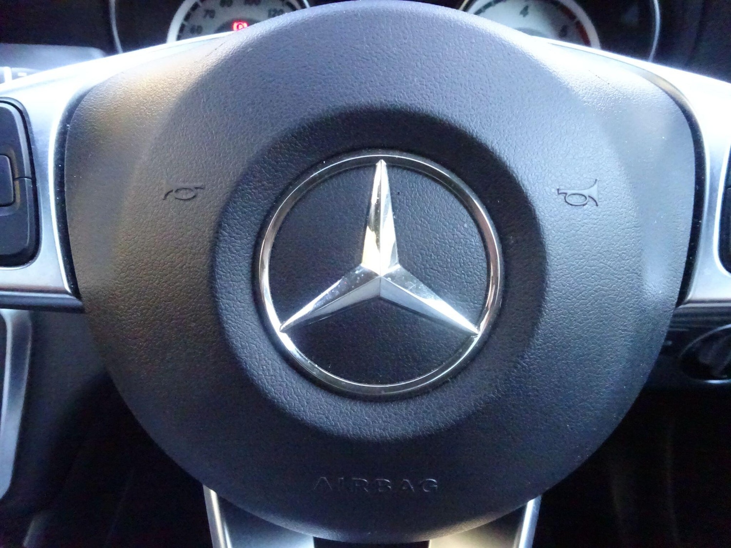 Used Mercedes-Benz GLA 2017 for sale - 76658754: Photo 39