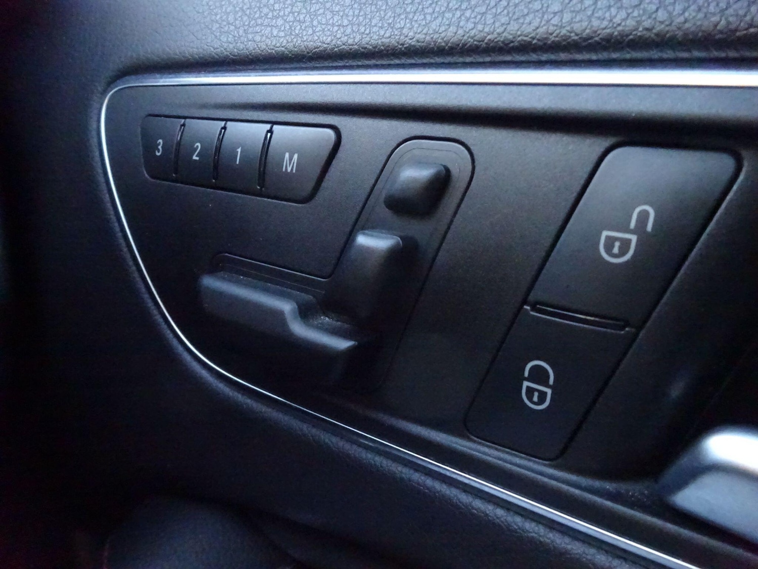 Used Mercedes-Benz GLA 2017 for sale - 76658754: Photo 43