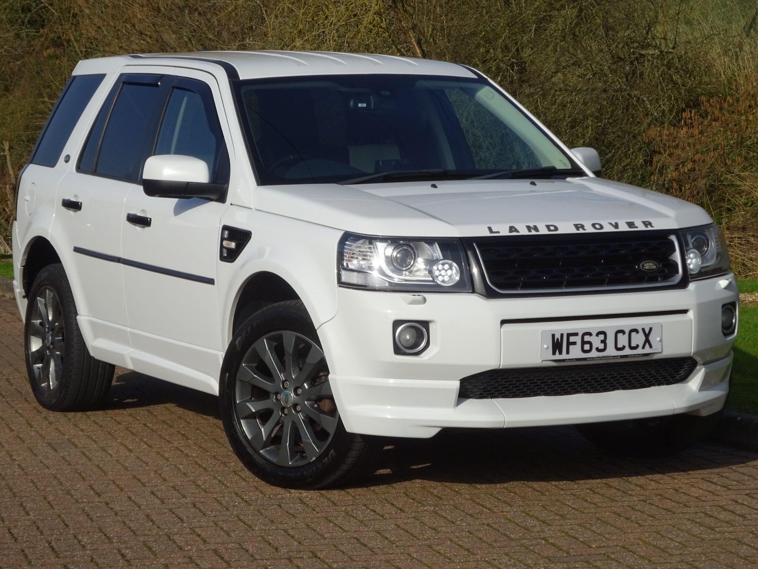 Used Land Rover Freelander 2013 for sale - 77671035: Photo 1
