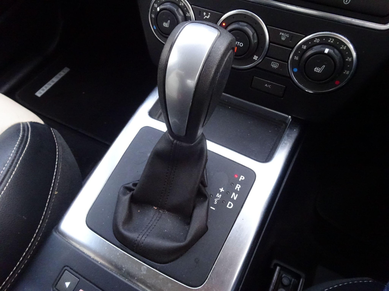 Used Land Rover Freelander 2013 for sale - 77671035: Photo 57