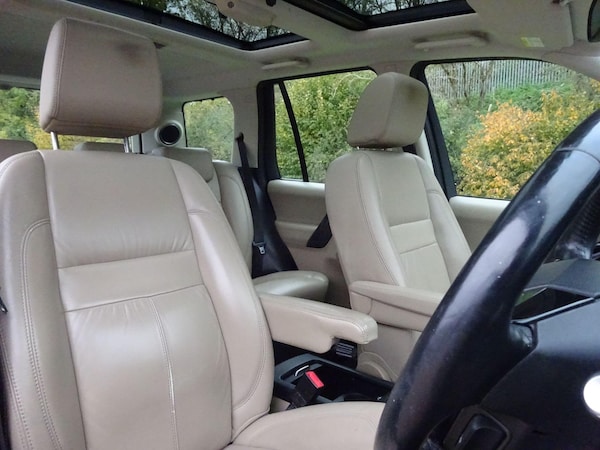 Used Land Rover Freelander 2 2012 for sale - 76295419: Photo 25