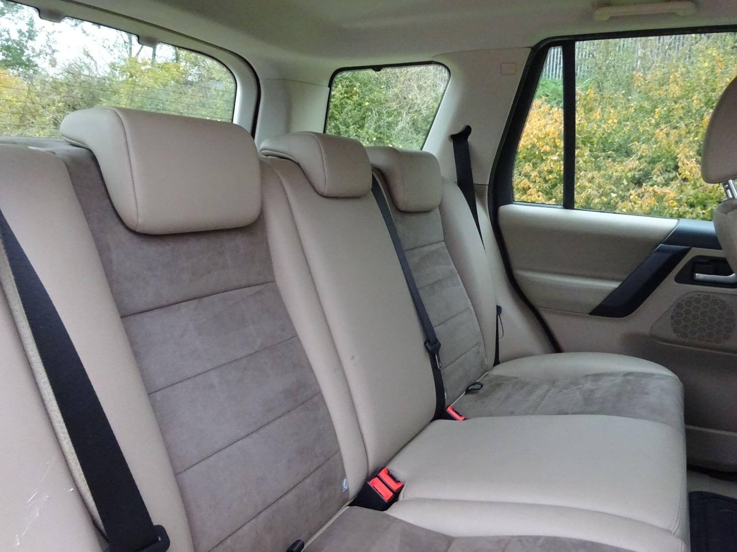 Used Land Rover Freelander 2 2011 for sale - 76270856: Photo 17