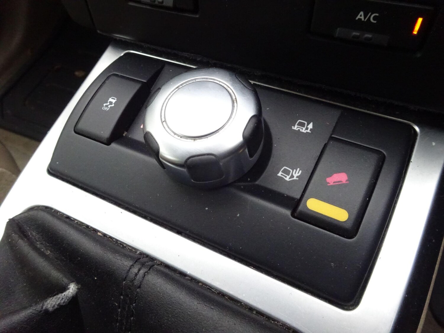 Used Land Rover Freelander 2 2011 for sale - 76270856: Photo 36