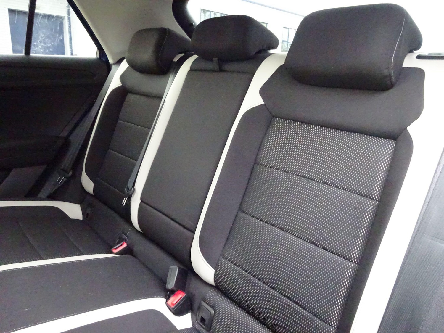 Used Volkswagen T-Roc 2018 for sale - 76472675: Photo 26