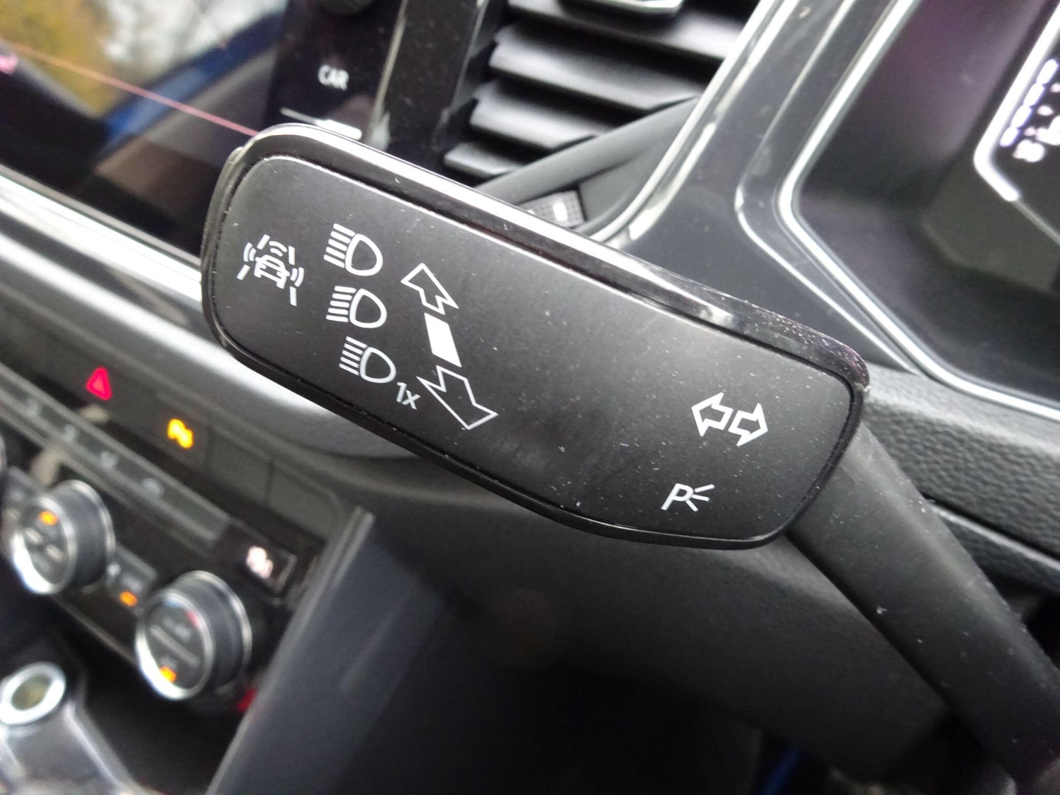 Used Volkswagen T-Roc 2018 for sale - 76472675: Photo 35