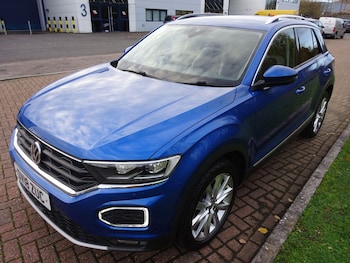 Used Volkswagen T-Roc 2018 for sale - 76472675: Photo
