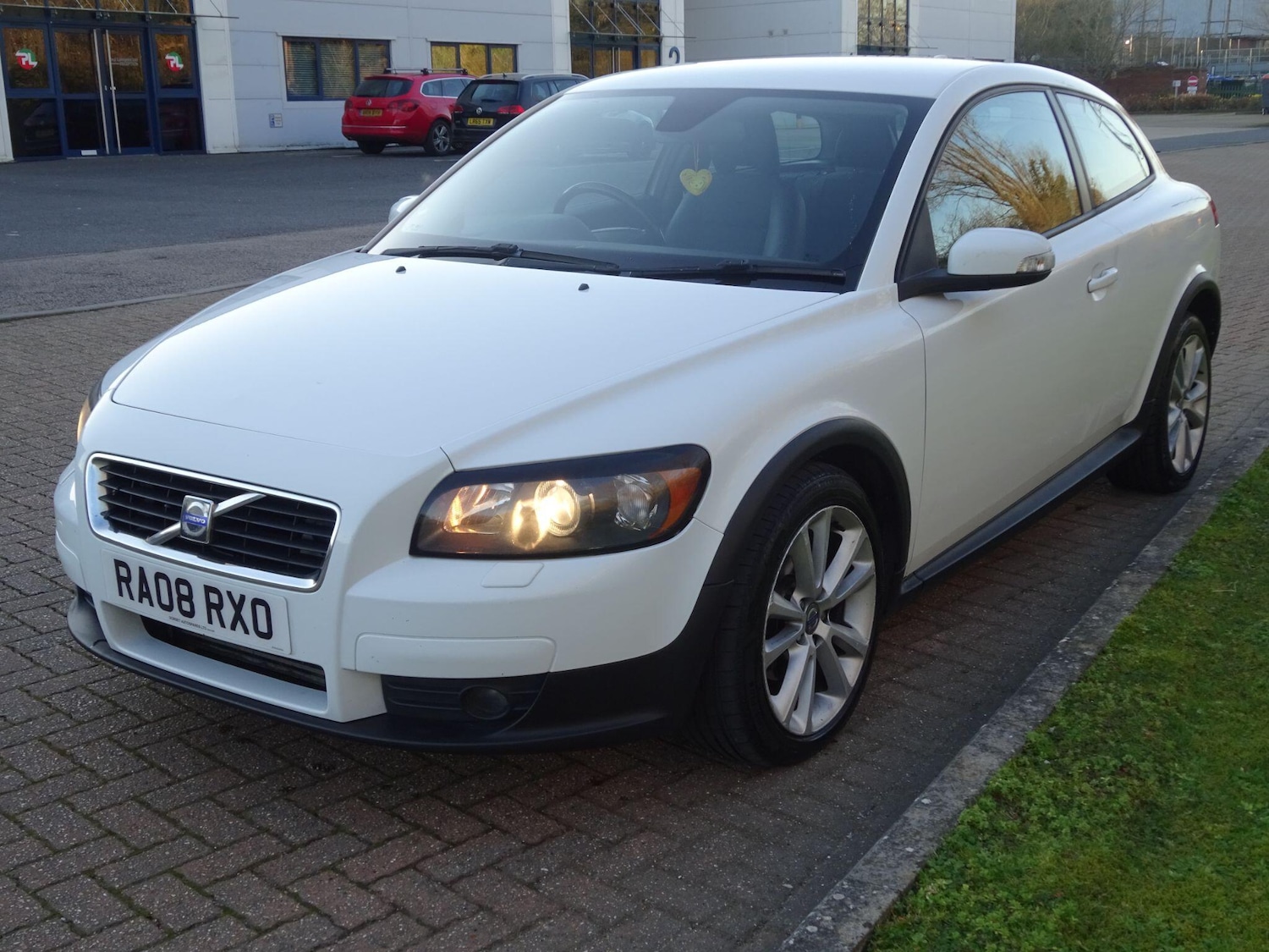 Used Volvo C30 2008 for sale - 77939361: Photo 3