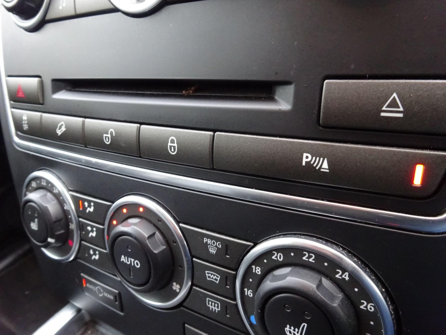 Used Land Rover Freelander 2 2012 for sale - 77523803: Photo 32