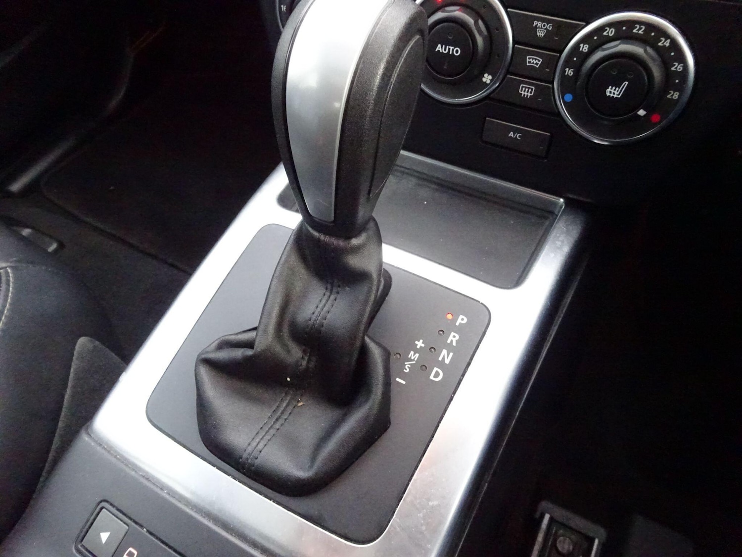 Used Land Rover Freelander 2 2012 for sale - 77523803: Photo 35