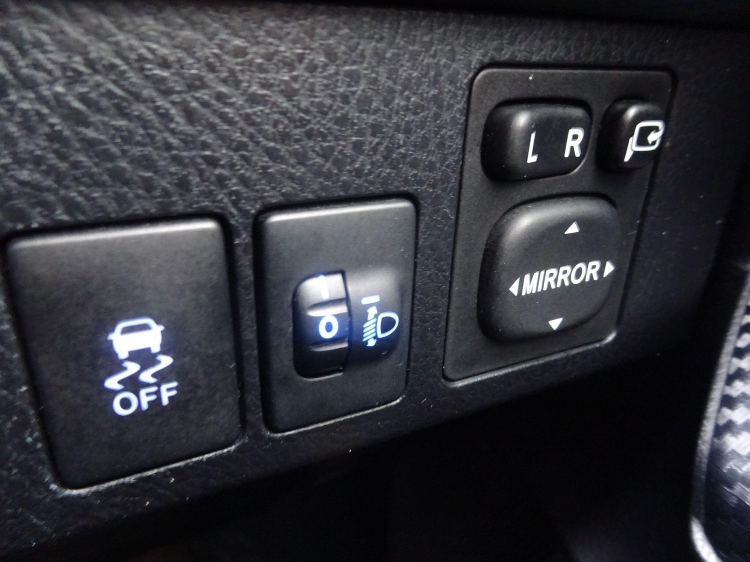 Used Toyota RAV4 2013 for sale - 77203443: Photo 32