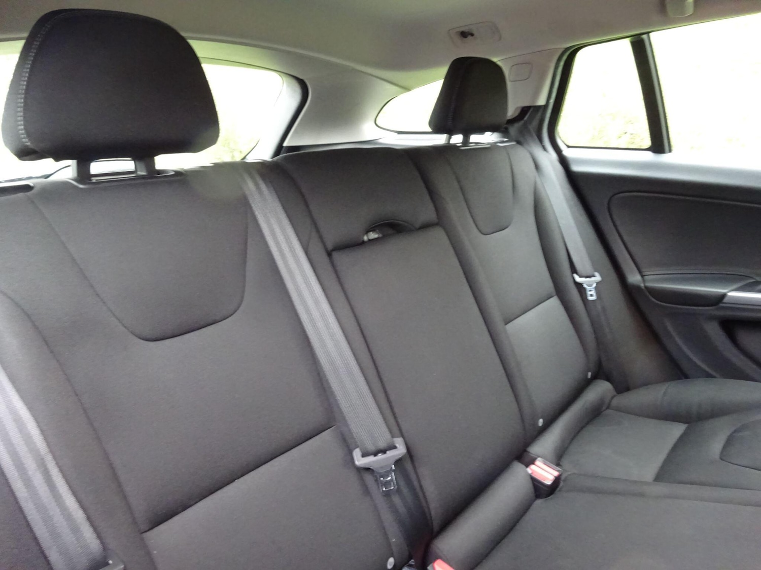 Used Volvo V60 2015 for sale - 77838447: Photo 12