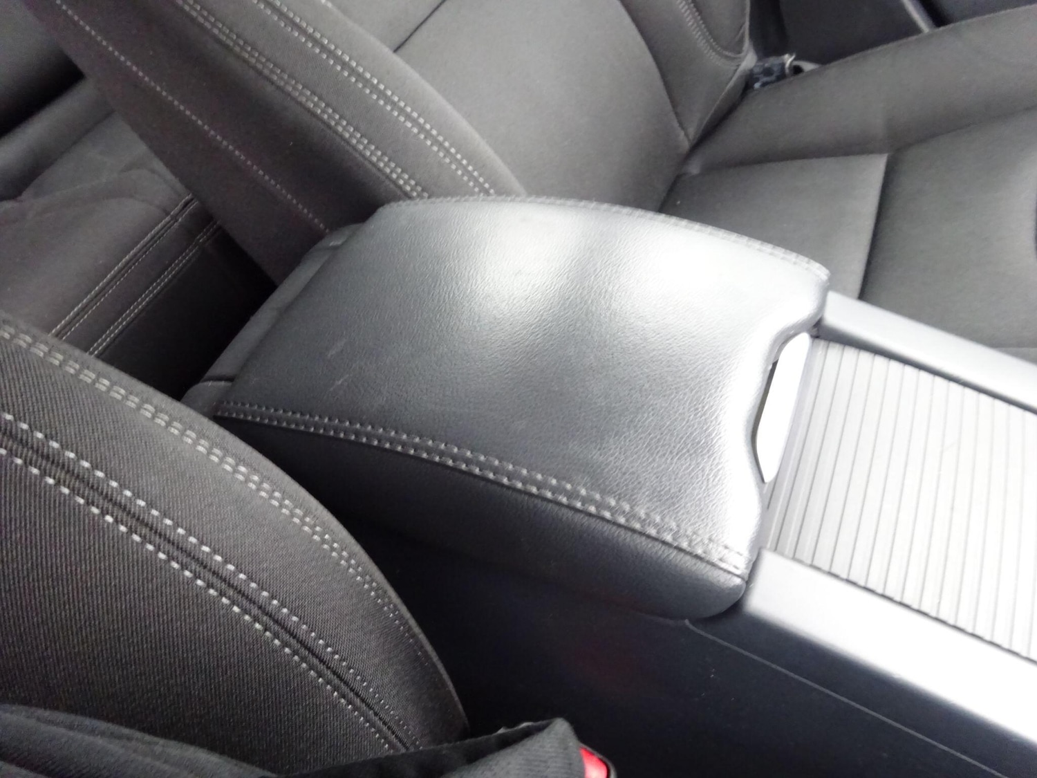 Used Volvo V60 2015 for sale - 77838447: Photo 30