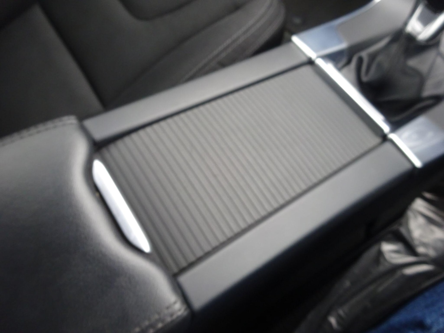 Used Volvo V60 2015 for sale - 77838447: Photo 34