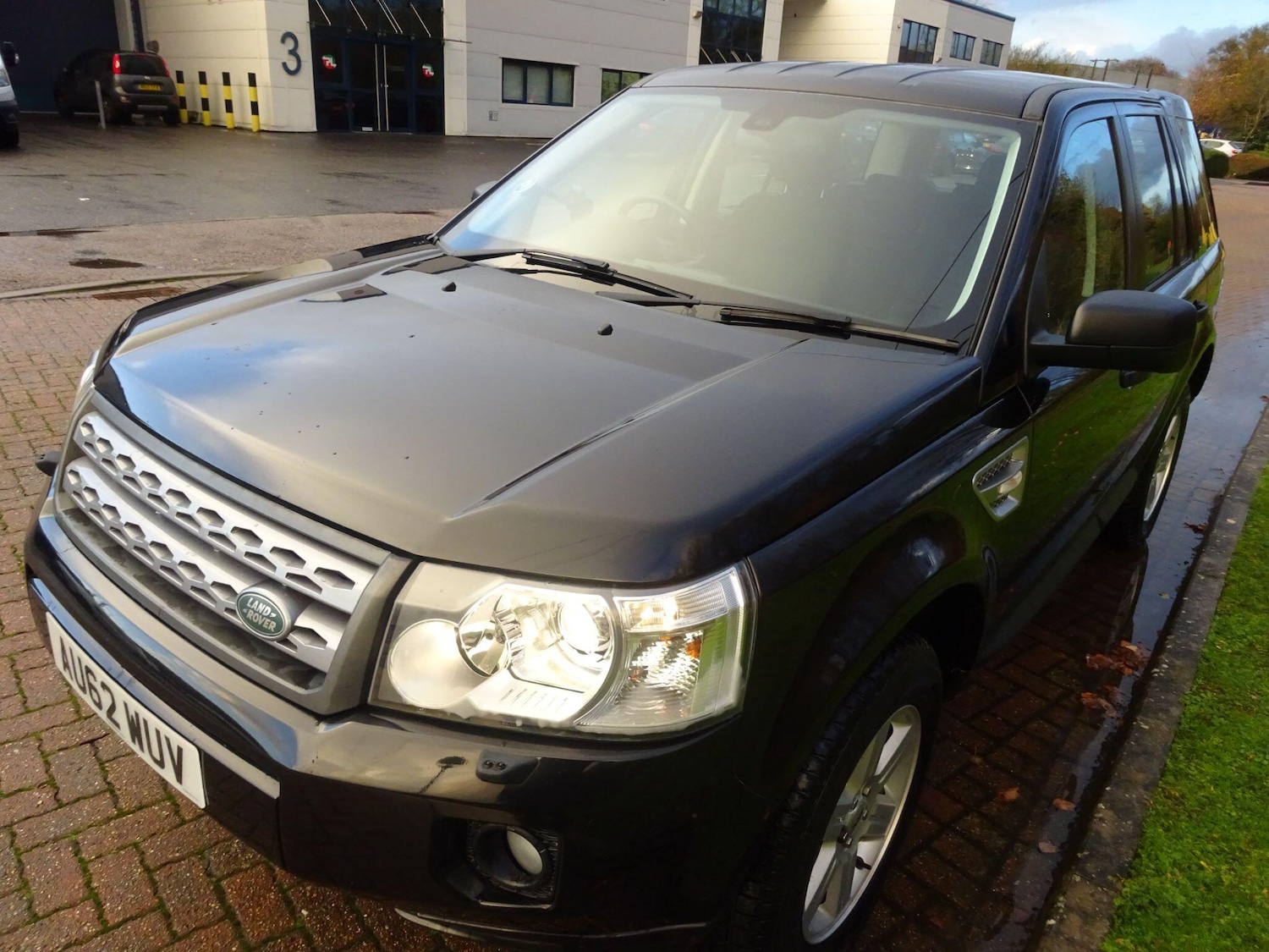 Used Land Rover Freelander 2012 for sale - 76538528: Photo 3