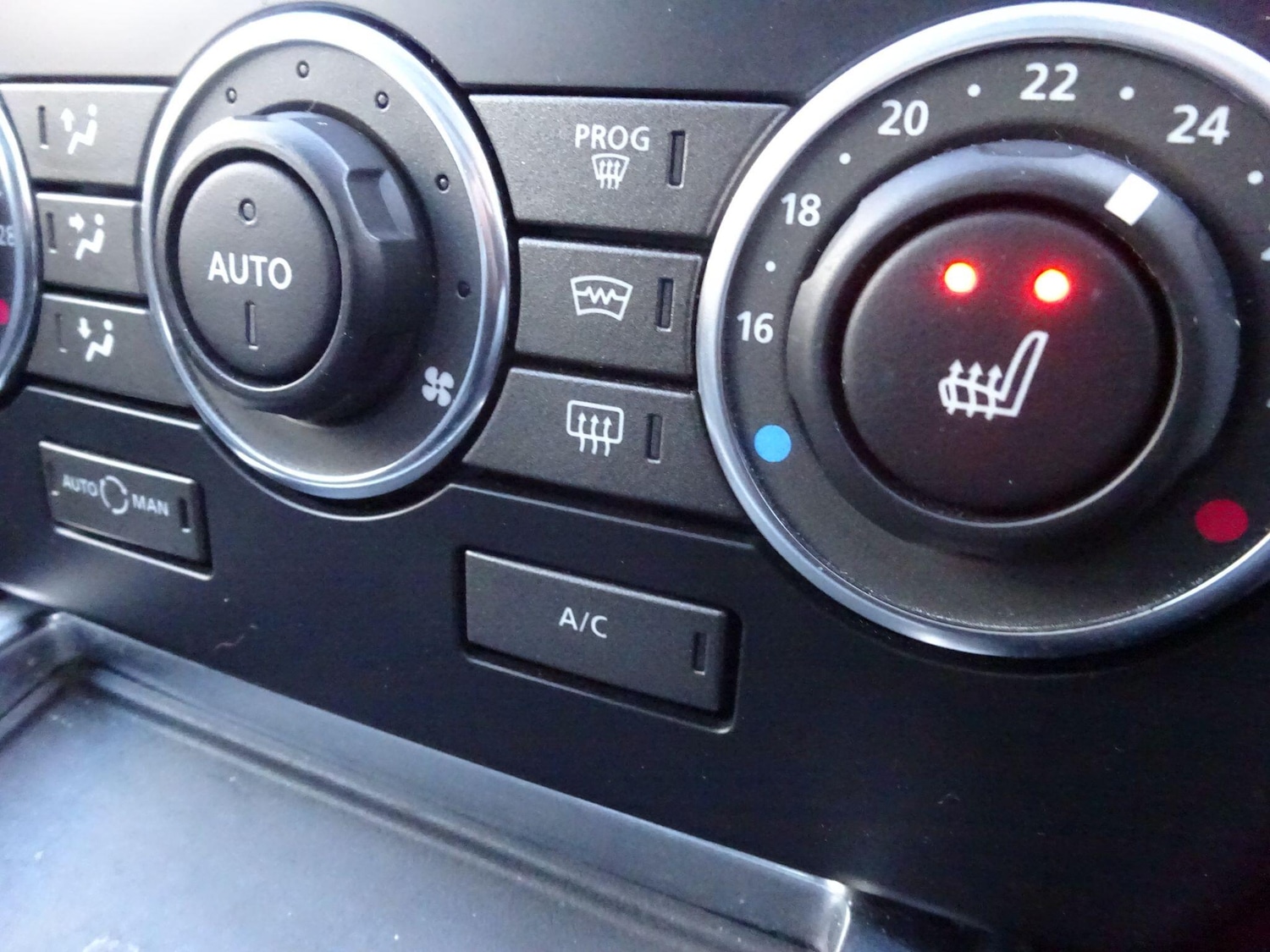 Used Land Rover Freelander 2 2013 for sale - 76585077: Photo 30