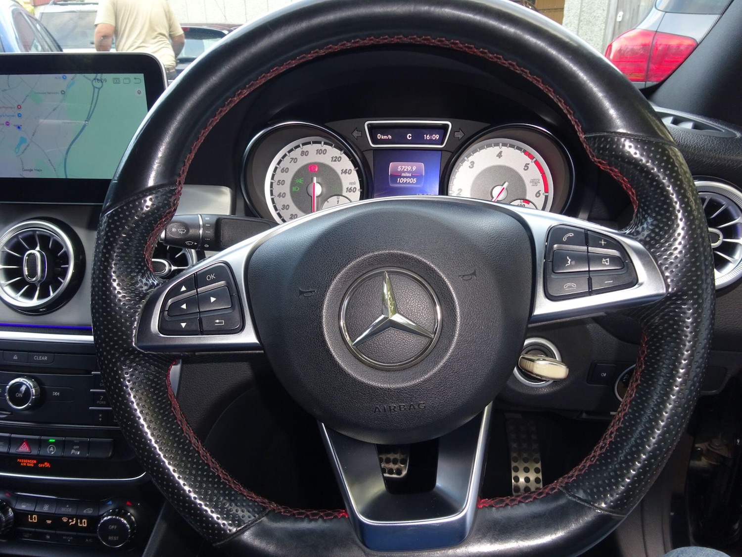 Used Mercedes-Benz CLA 2015 for sale - 76043335: Photo 34