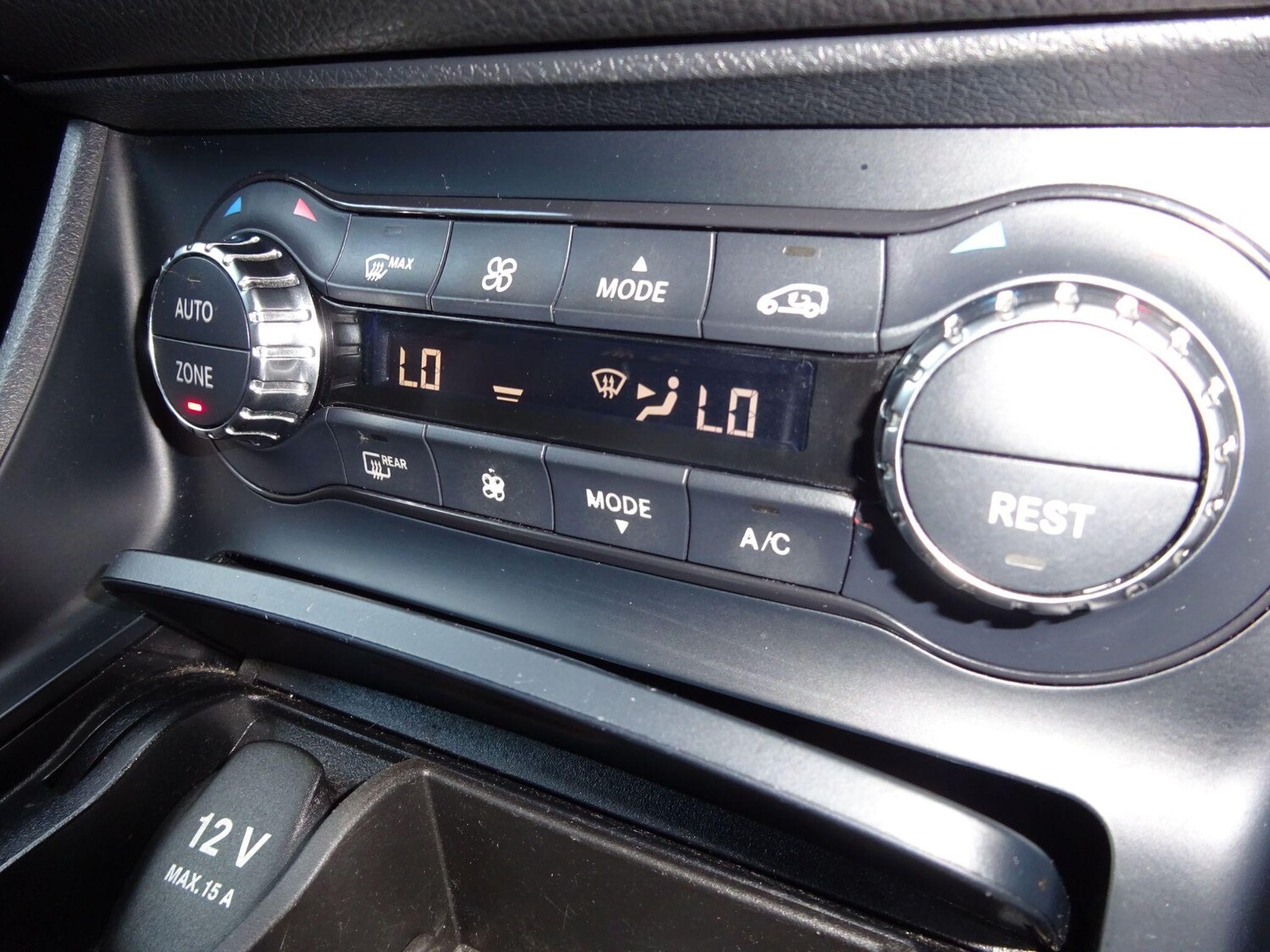 Used Mercedes-Benz CLA 2015 for sale - 76043335: Photo 46