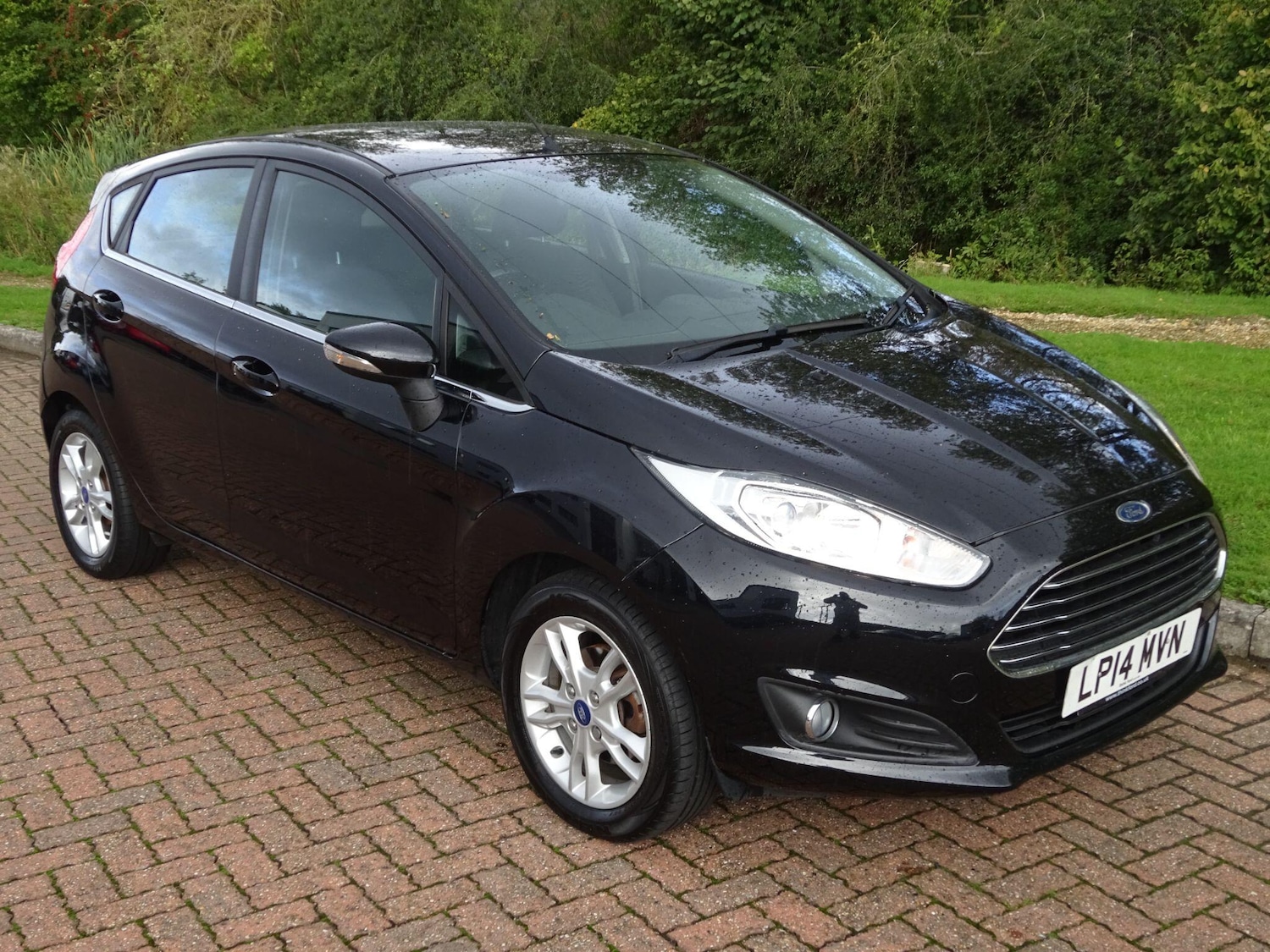 Used Ford Fiesta 2014 for sale - 75940319: Photo 4