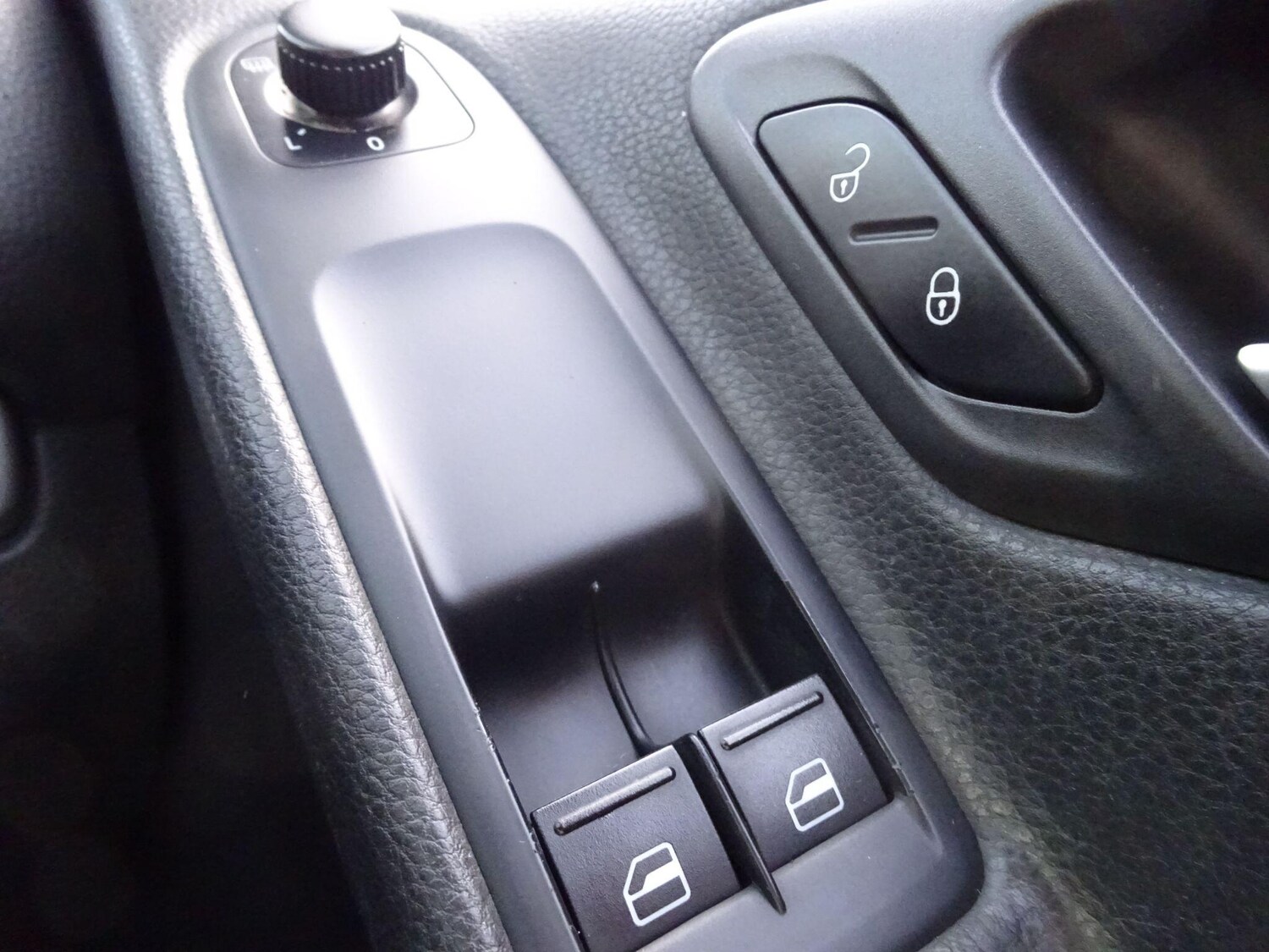 Used Volkswagen Golf for sale - 77670449: Photo 25