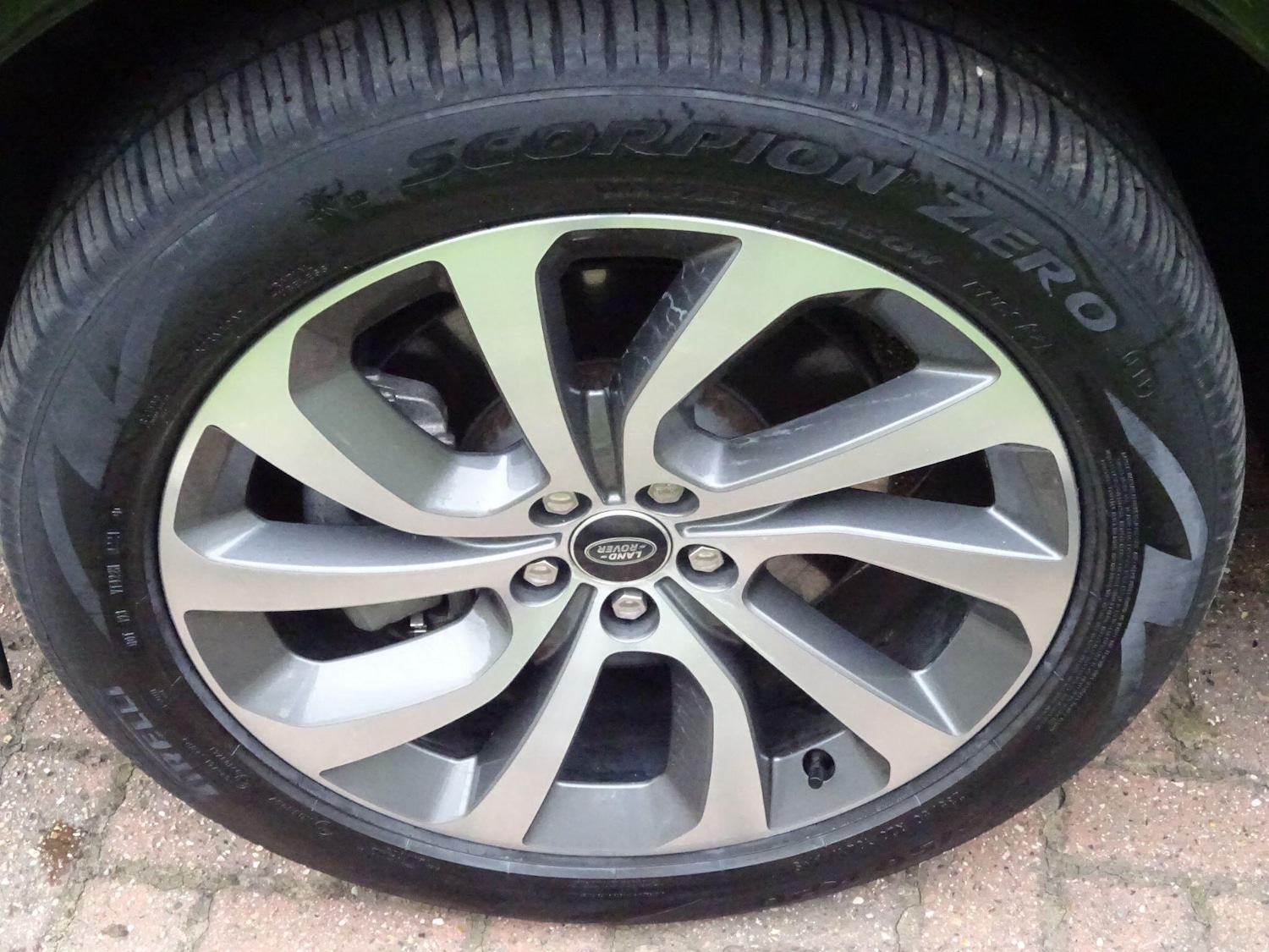 Used Land Rover Discovery Sport 2021 for sale - 76307462: Photo 16