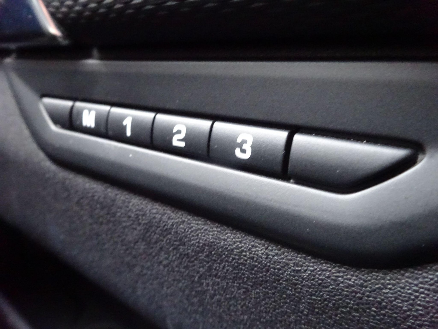 Used Land Rover Discovery Sport 2021 for sale - 76307462: Photo 32