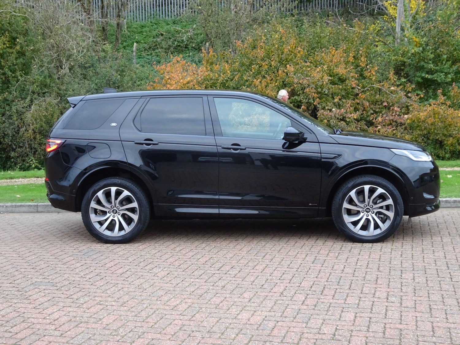 Used Land Rover Discovery Sport 2021 for sale - 76307462: Photo 5