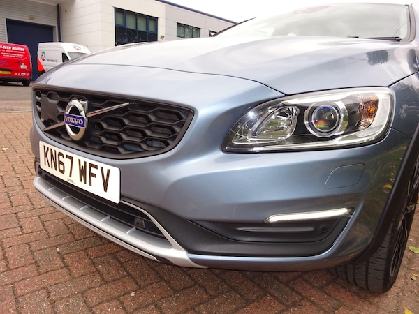 Used Volvo V60 Cross Country 2017 for sale - 75634185: Photo 11