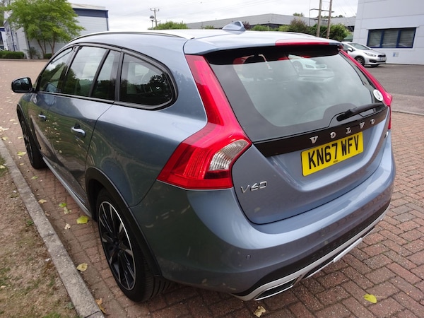 Used Volvo V60 Cross Country 2017 for sale - 75634185: Photo 9