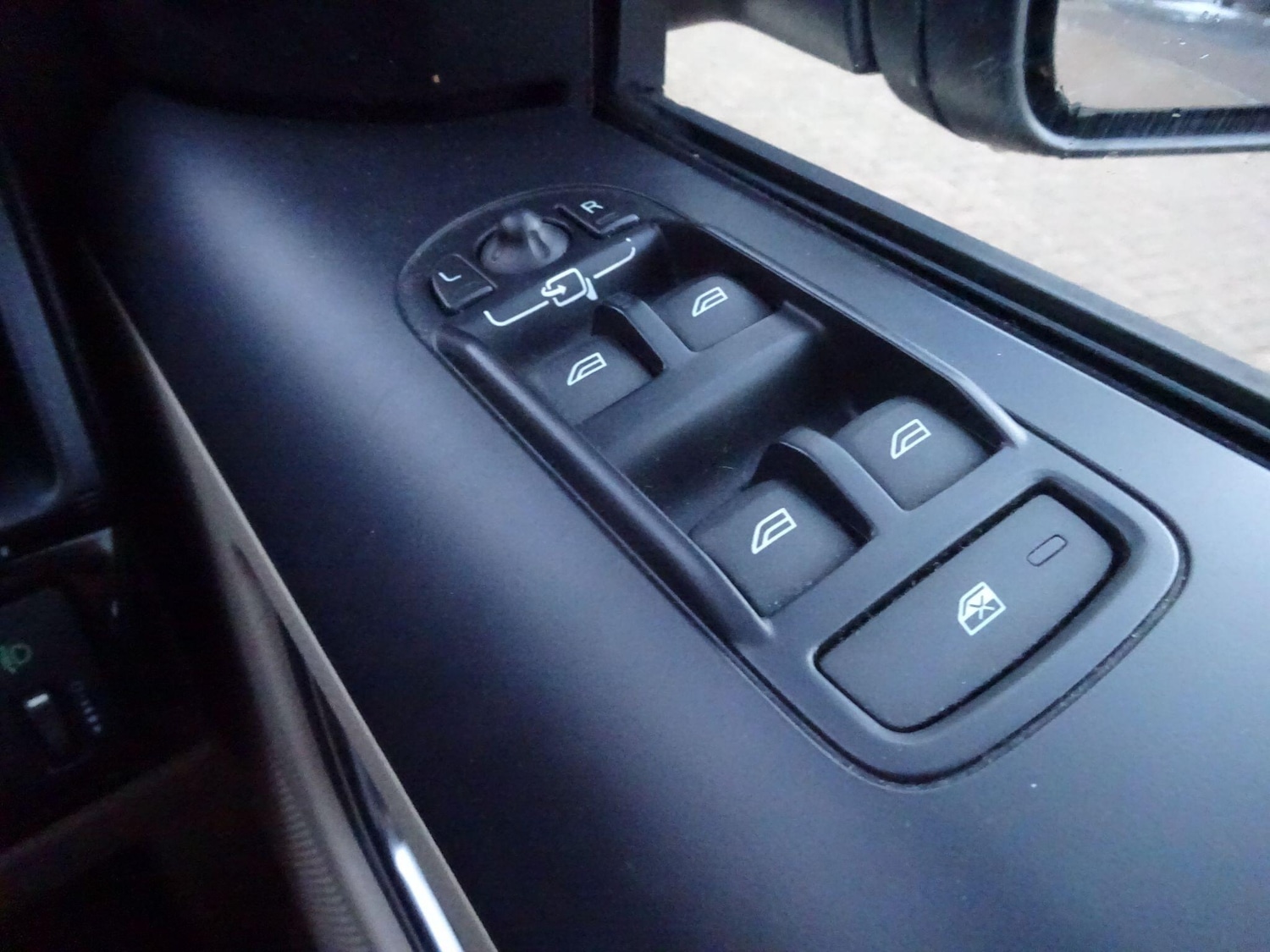 Used Land Rover Freelander 2 2012 for sale - 77101795: Photo 21